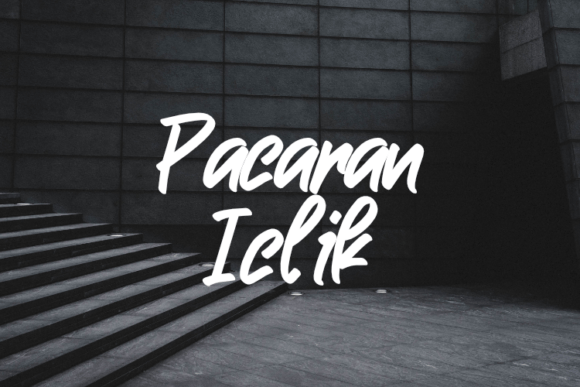 Pacaran Iclik: A Magical Script Typeface for Elegant Branding